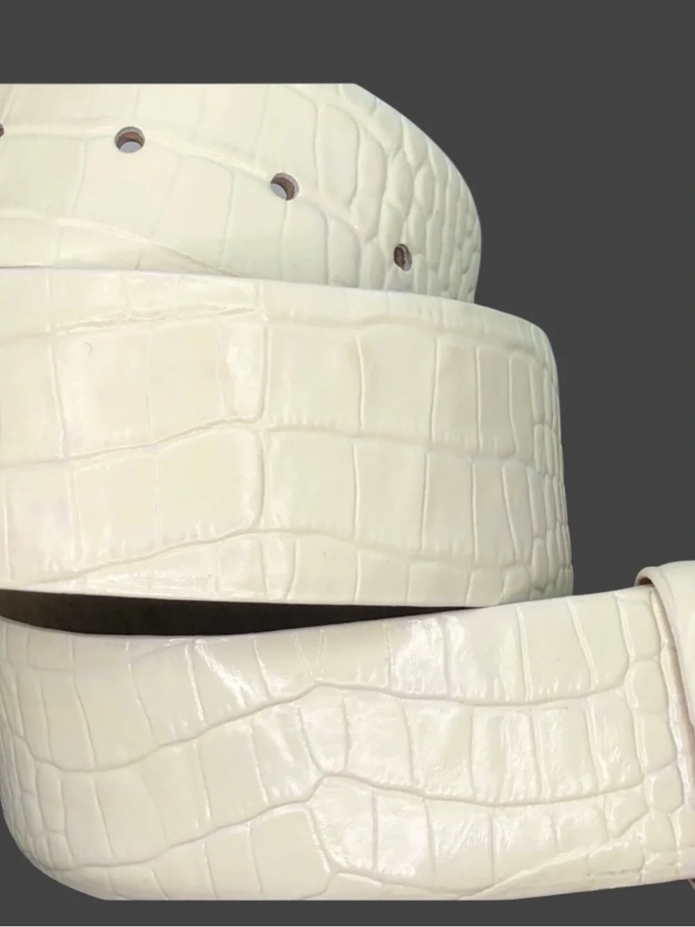 W. Kleinberg Croc-Embossed White Leather Belt Size S